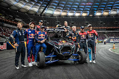 Wyścig Legend podczas Red Bull Drift Masters Grand Finale