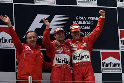 Michael Schumacher et Rubens Barrichello sur le podium du GP d'Espagne 2004.