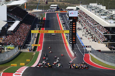 Vettel leads from the start