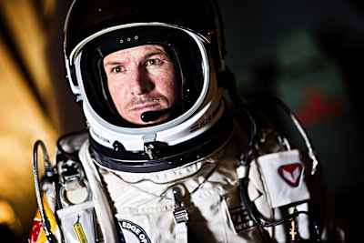 Felix Baumgartner preparado para su Misión, Red Bull Stratos.