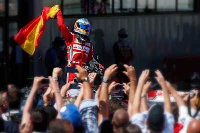 Il vincitore del Gran Premio di Spagna 2013 Fernando Alonso