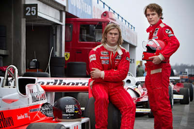 Liam Hemsworth (Hunt) e Daniel Bruhl (Lauda)
