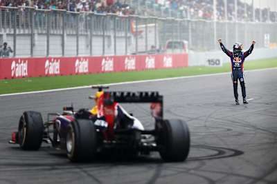 Vettel festeggia il suo quarto titolo con stile