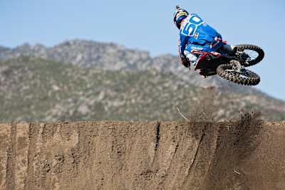 Jessy Nelson lays down a scrub at Straight Rhythm