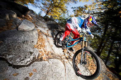Aaron Gwin fährt das Specialized Demo 8