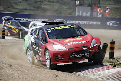 Andreas Eriksson nimmt einen Poller mit