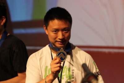Luffy premier sur Ultra Street fighter IV à l'EVO 2014, plus grand tournoi de jeux vidéo de combat.