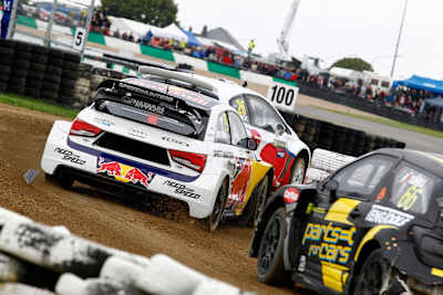Sandström getting stuck in on his World RX debut