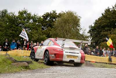 RedBull.com wirft einen Blick auf die unwahrscheinlichsten Rallyeautos aller Zeiten, darunter auch Tuthill Porsches 911 GT3.