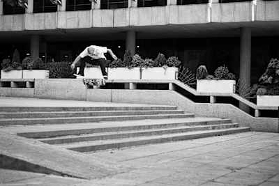 Adrian del Campo - Nollie heelflip