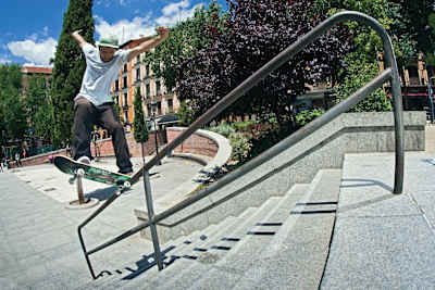 Diego Cano - Frontside bluntslide