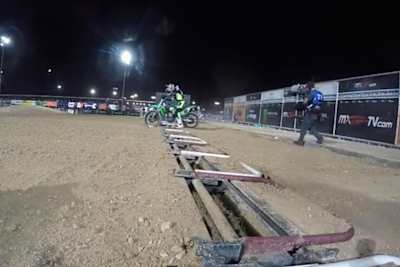 Villopoto fermo alla partenza di Gara 1 in Qatar