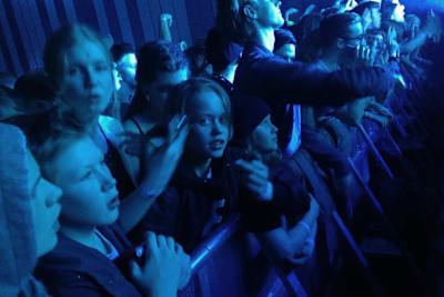 Crianças islandesas na grade do Yung Lean