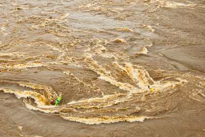 Il faut pagayer plus fort !