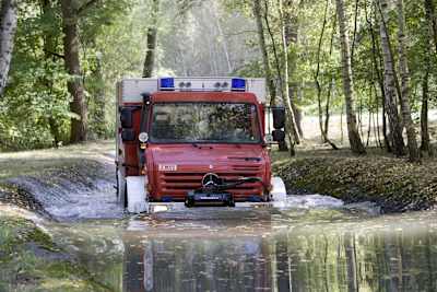 Mejores coches carreras del desierto: Mercedes Unimog