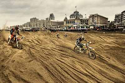 Chi guida sulla sabbia è in grande forma