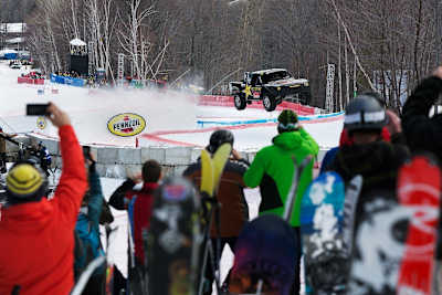 Rob MacCachren gives the Frozen Rush fans a show