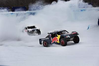 Ricky Johnson leads Carl Renezeder at Frozen Rush