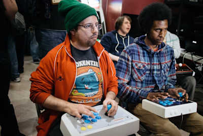 Spooky playing matches between stream duties