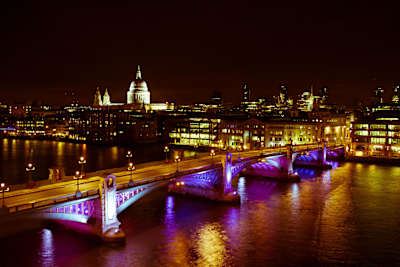 St Paul’s Cathedral always stands out