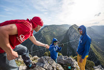 El hilo de pescar vino muy bien