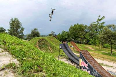 Un'altra acrobazia al Daboot Superpark