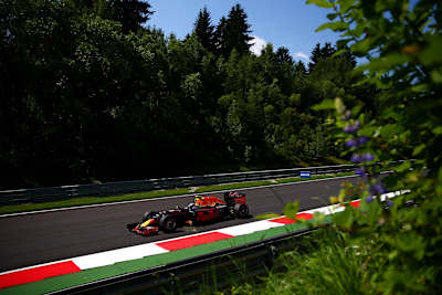 Max é o mais jovem vencedor da F-1
