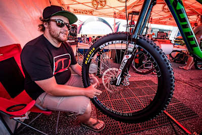 Mathieu Dupelle checking Connor Fearon’s Novatec spoke tension