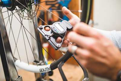 The tension on the spoke is tested