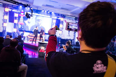 Ono and Blanka photograph Battle Grounds