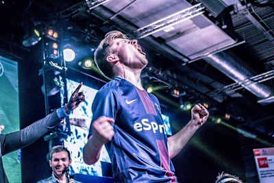 A picture of pro FIFA player DaXe
