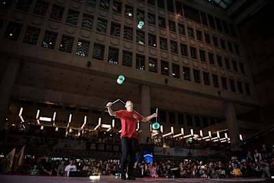 2016 Red Bull PAO 冠军“扯铃至尊”赵志翰的三铃高空瞬间