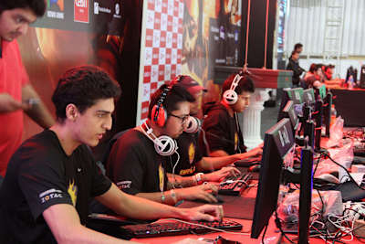 Ankit 'V3nom' Pant (far left) Ankit 'V3nom' Pant (far left)