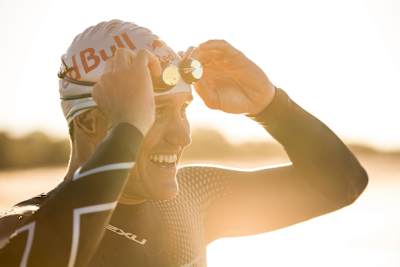 C'est parti pour la nage dans l'océan