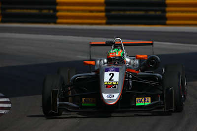 Jehan on track during the Macau GP 2017