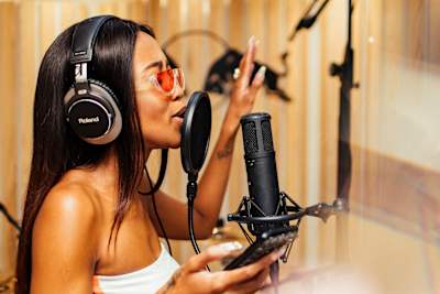 In Studio: Moozlie *interview*