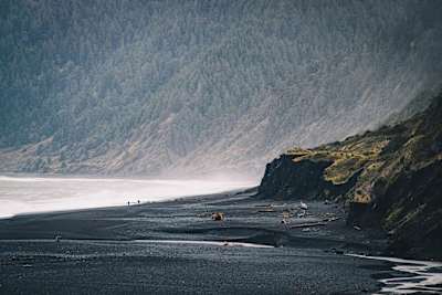 Le coureur Dylan Bowman lors de sa performance sur le très exigeant Lost Coast Trail en Californie