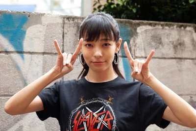 間違った「メロイックサイン」