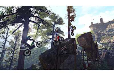 最新作『トライアルズ ライジング』のひとコマ。巨岩をバイクで登り、急勾配を滑り降りる！