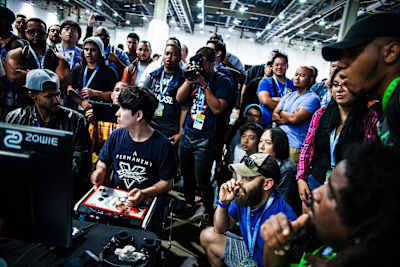 【web限定公開】2016年7月"EVO2016"。