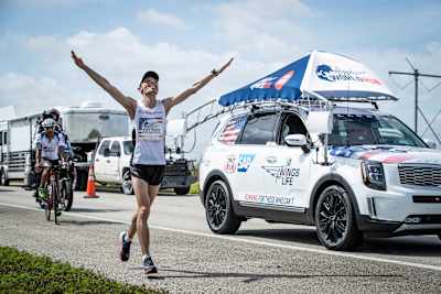 Darek Nożyński wygrał Wings for Life World Run 2019 w Sunrise na Florydzie