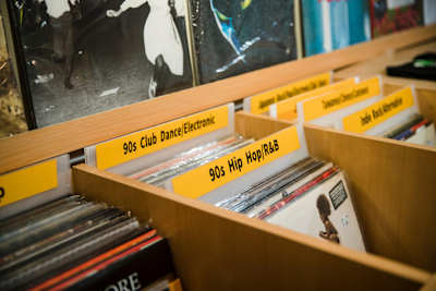 90年代是M@M唱片行的重點。