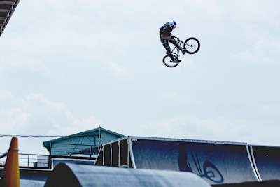 BMXライダー、中村輪夢。