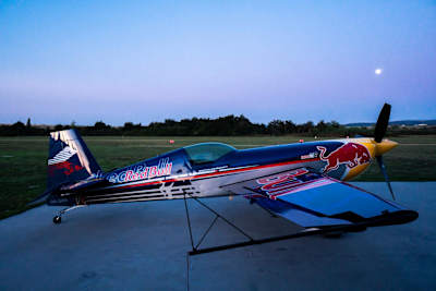 Extra 300 SR 