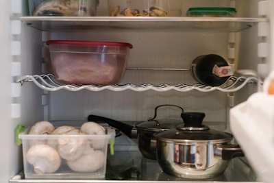 Що на п'ятій полиці холодильника