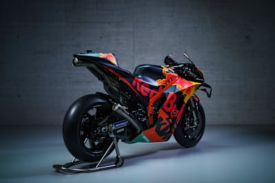 한 시즌 동안 사용할 수 있는 엔진은 7개 입니다.