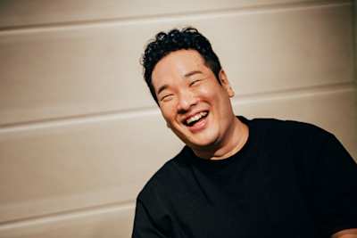 ヤバイTシャツ屋さんに岡崎体育が突撃取材⚡️—ヤバT VS 岡崎 誰が革命