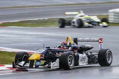 Благодаря высоким результатам в F3 Макс Ферстаппен прошел в высшую лигу F1