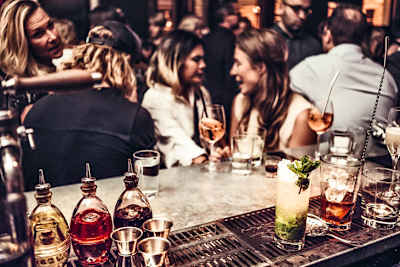 Ambiance nocturne à Slakthusområdet.