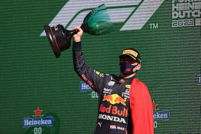 Ферстаппен снова лидер F1